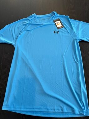 Under Armour Men’s Bright Blue Short Sleeve Performance Tee with Black Logo